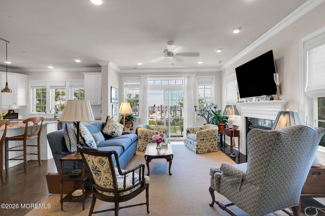 5 Halfmoon Court 905, Highlands, NJ 07732