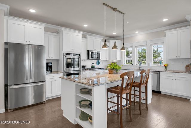5 Halfmoon Court 905, Highlands, NJ 07732