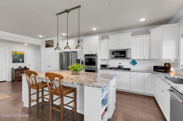 5 Halfmoon Court 905, Highlands, NJ 07732