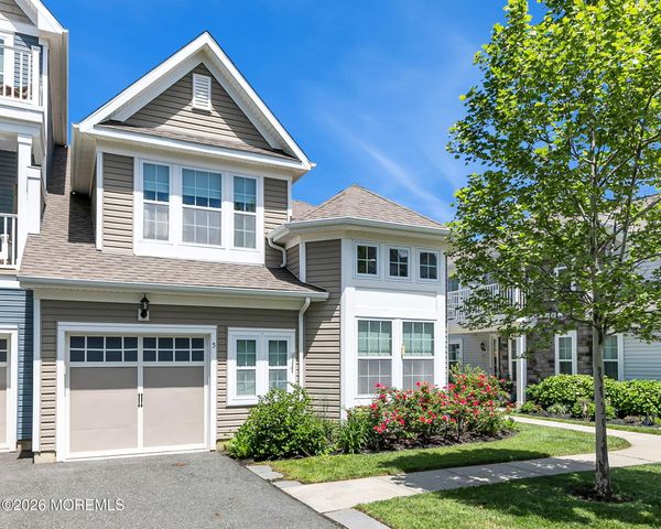 5 Halfmoon Court 905, Highlands, NJ 07732