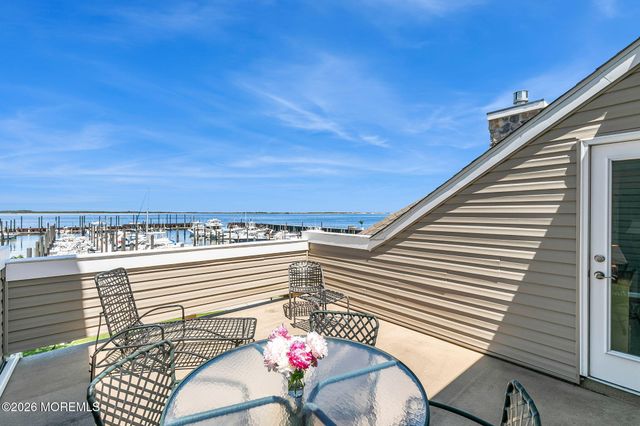 5 Halfmoon Court 905, Highlands, NJ 07732