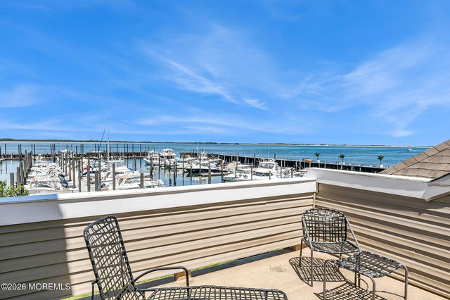 5 Halfmoon Court 905, Highlands, NJ 07732