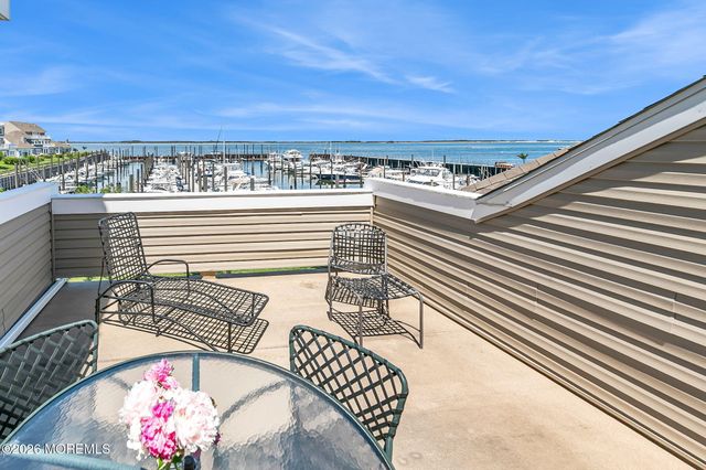 5 Halfmoon Court 905, Highlands, NJ 07732
