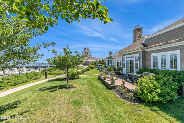 5 Halfmoon Court 905, Highlands, NJ 07732