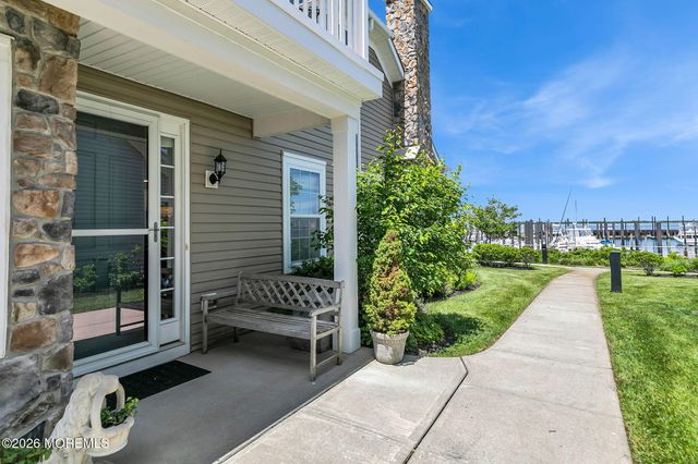5 Halfmoon Court 905, Highlands, NJ 07732