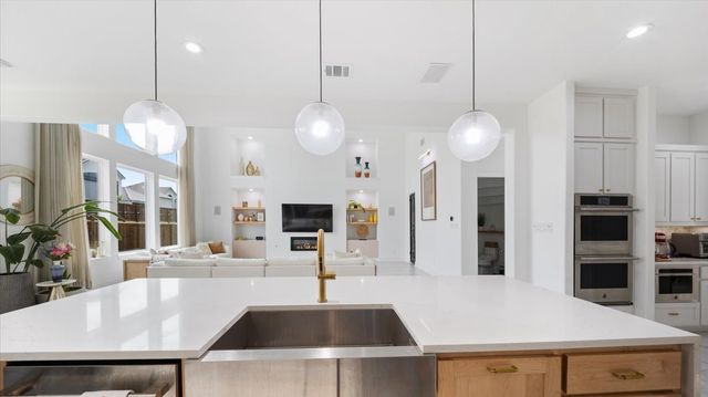 5236 Windsor Lane, Copper Canyon, TX 75077