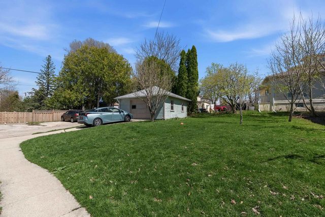 405 N Hubbard Street, Horicon, WI 53032