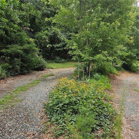1739 Denny Road, King, NC 27021