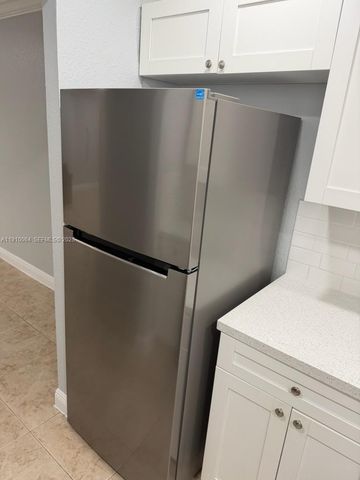 1805 W 56th Street 412, Hialeah, FL 33012
