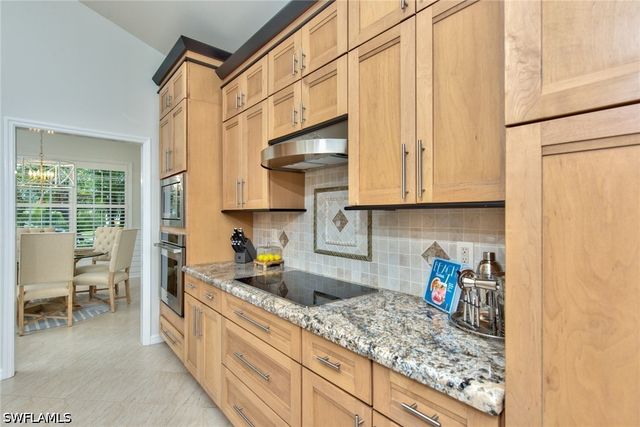 1705 Marsh RUN, Naples, FL 34109