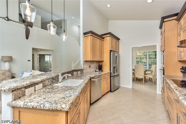 1705 Marsh RUN, Naples, FL 34109