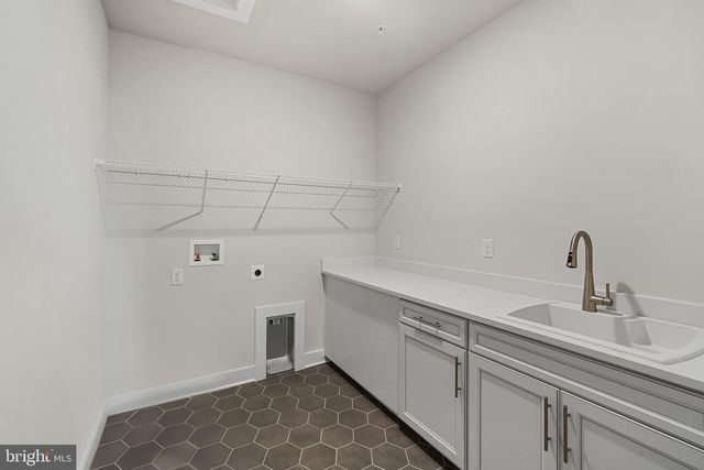 1002 MARSHALLS DR, Upper Marlboro, MD 20774