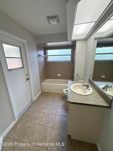8245 Galgano Lane, Spring Hill, FL 34606