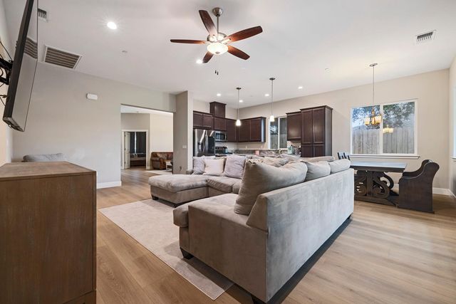 3700 Colorado Ave, Turlock, CA 95382