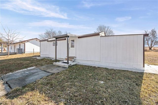 710 Elliott Street, Buckner, MO 64016