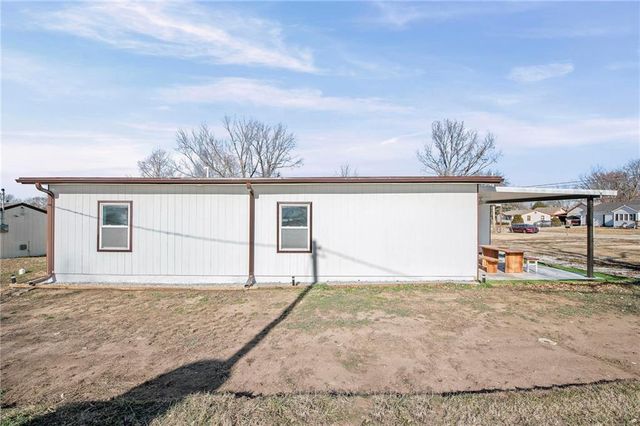 710 Elliott Street, Buckner, MO 64016