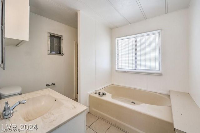 3350 Isle Royale Drive, Las Vegas, NV 89122