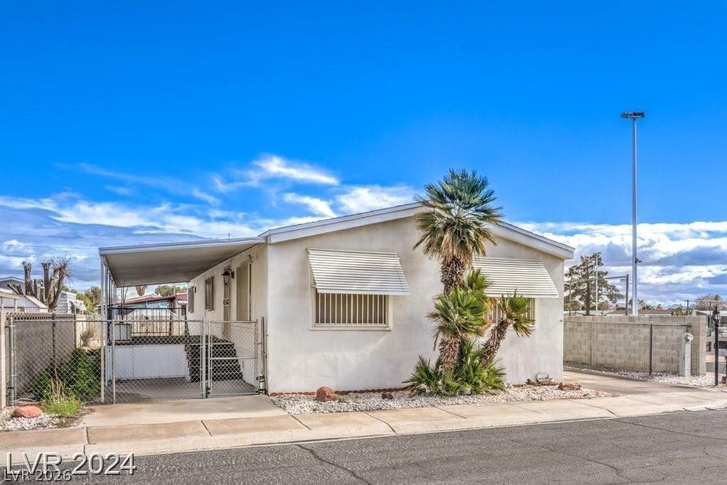 3350 Isle Royale Drive, Las Vegas, NV 89122 — photo 2