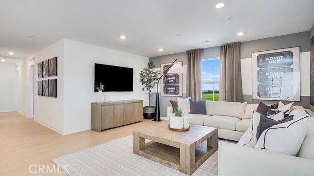 7467 Bucknell Avenue, Hesperia, CA 92345