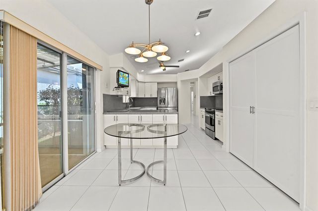 6226 Water Lilly Lane, Boynton Beach, FL 33437