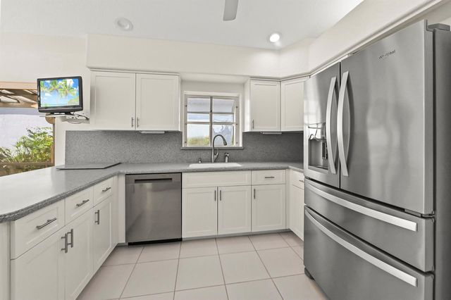 6226 Water Lilly Lane, Boynton Beach, FL 33437