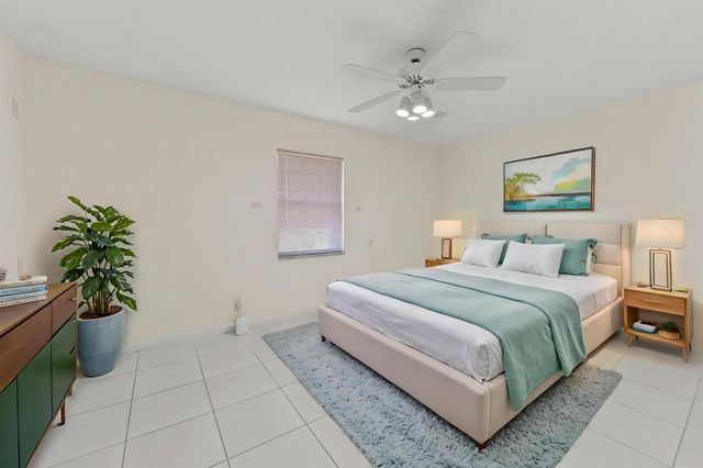 6226 Water Lilly Lane, Boynton Beach, FL 33437