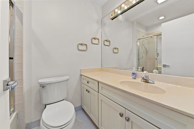 6226 Water Lilly Lane, Boynton Beach, FL 33437