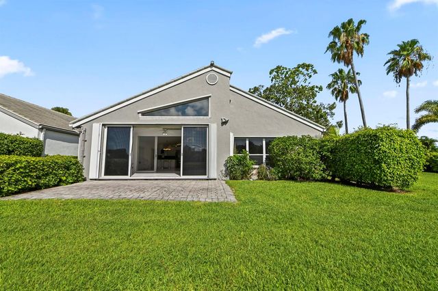 6226 Water Lilly Lane, Boynton Beach, FL 33437