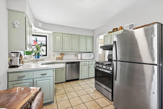 5756 25th Avenue S, Minneapolis, MN 55417