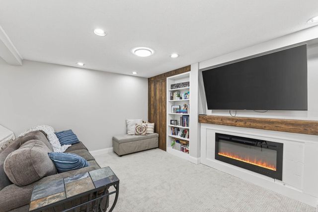 5756 25th Avenue S, Minneapolis, MN 55417