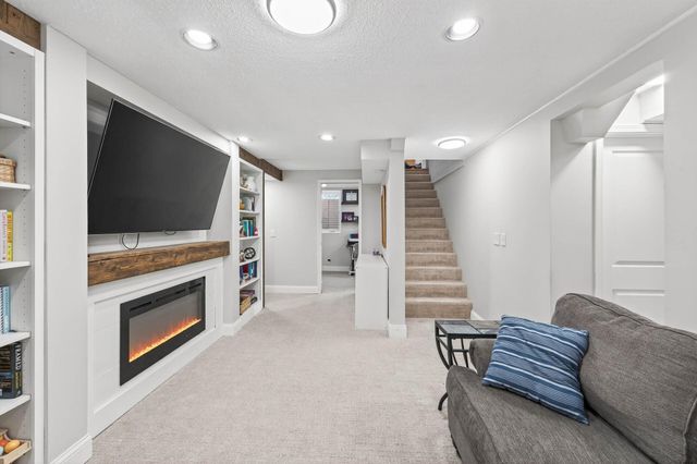 5756 25th Avenue S, Minneapolis, MN 55417