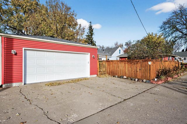 5756 25th Avenue S, Minneapolis, MN 55417