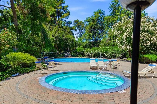121 Buckingham Drive 50, Santa Clara, CA 95051