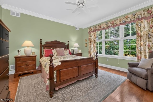 87 Saratoga Ct, Franklin Twp., NJ 08873