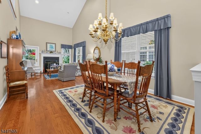 87 Saratoga Ct, Franklin Twp., NJ 08873