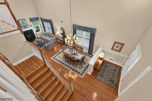87 Saratoga Ct, Franklin Twp., NJ 08873