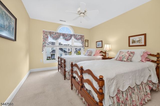 87 Saratoga Ct, Franklin Twp., NJ 08873
