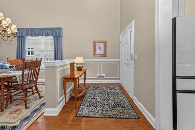 87 Saratoga Ct, Franklin Twp., NJ 08873