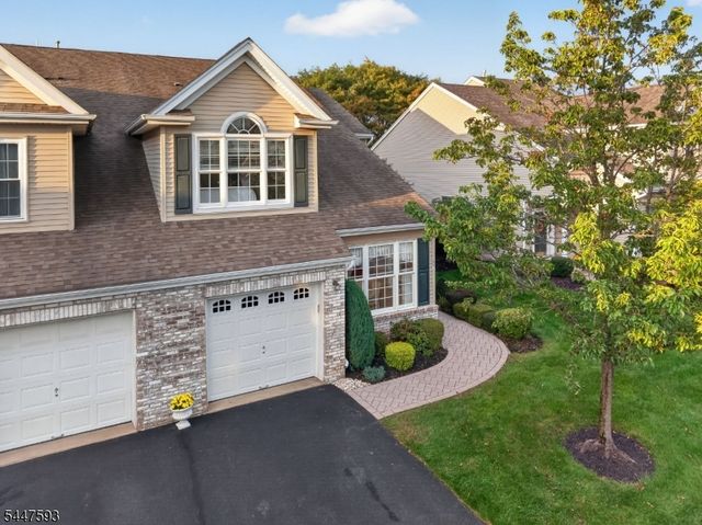 87 Saratoga Ct, Franklin Twp., NJ 08873