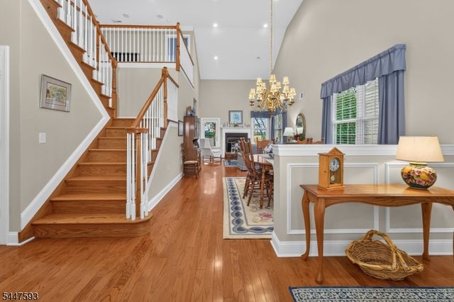 87 Saratoga Ct, Franklin Twp., NJ 08873