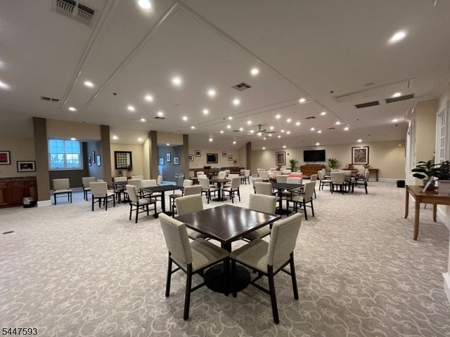 87 Saratoga Ct, Franklin Twp., NJ 08873