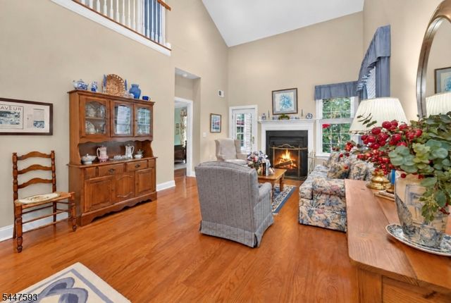 87 Saratoga Ct, Franklin Twp., NJ 08873