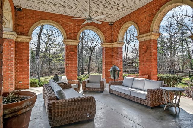 5147 S Farm Road 181, Springfield, MO 65804