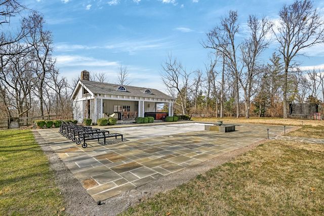 5147 S Farm Road 181, Springfield, MO 65804