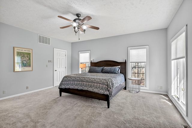 5147 S Farm Road 181, Springfield, MO 65804