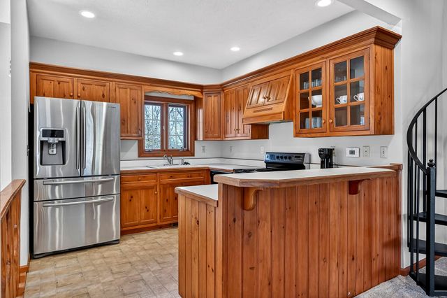 5147 S Farm Road 181, Springfield, MO 65804