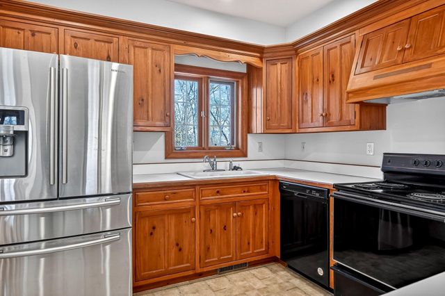 5147 S Farm Road 181, Springfield, MO 65804