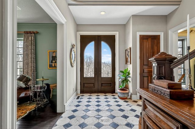 5147 S Farm Road 181, Springfield, MO 65804