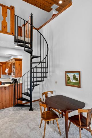 5147 S Farm Road 181, Springfield, MO 65804