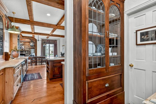 5147 S Farm Road 181, Springfield, MO 65804